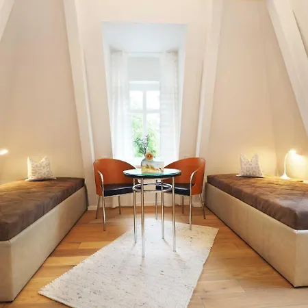 Kleines Palais 度假居 *