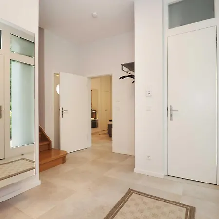 Kleines Palais * 塞巴特黑灵斯多夫